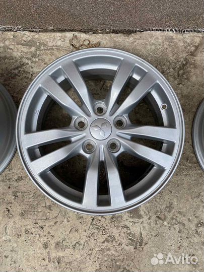 Колеса летние на mitsubishi outlander r16