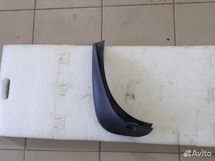 Брызговик задний левый Nissan Qashqai J10 Кашкай