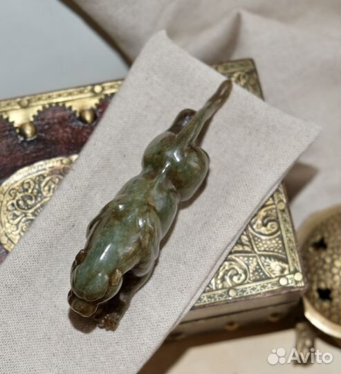 Артефакт из нефрита Тигр