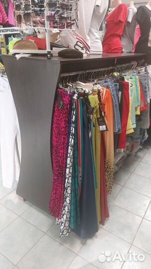 Вешалка для одежды напольная