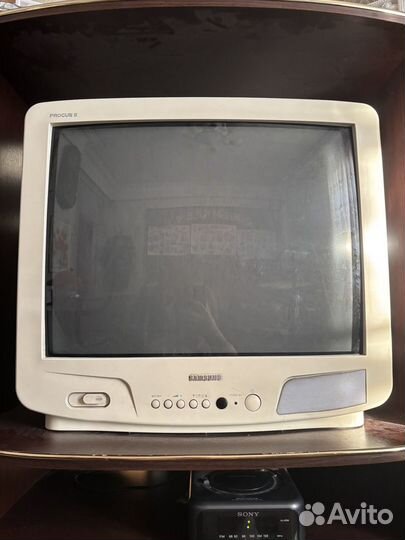 Тумба по тв с телевизором samsung