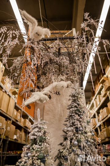 Новогоднее оформление елки и витрин, входных групп