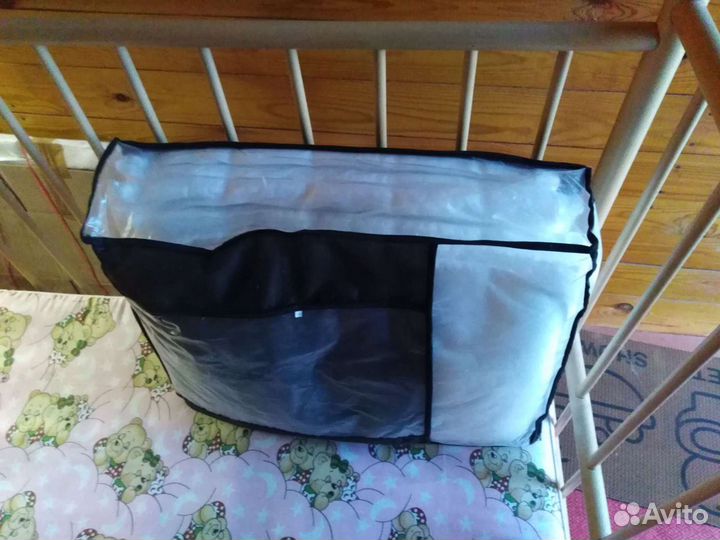 Кроватка детская с матрацом и ванночкой