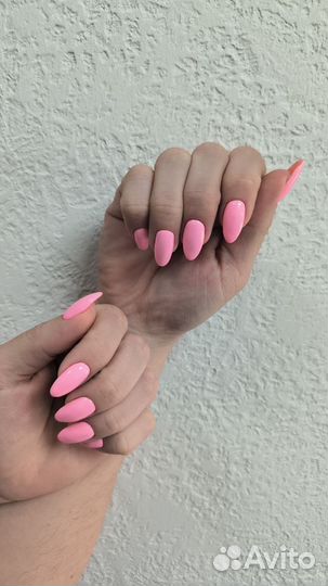 Маникюр и педикюр