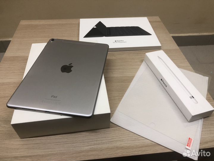 iPad Pro 9.7 32Gb LTE Grey 2017 Procreate Стекло