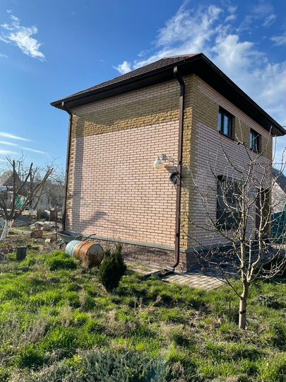 Дом 68 м² на участке 4 сот.