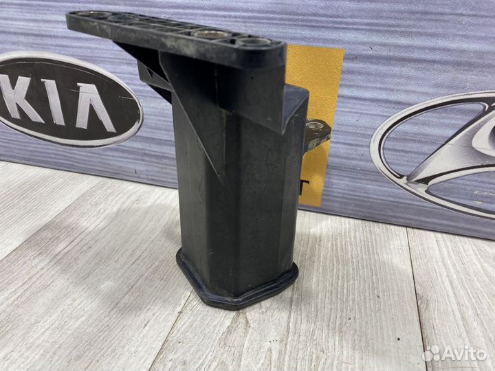 Абсорбер Адсорбер топливных паров Renault kangoo