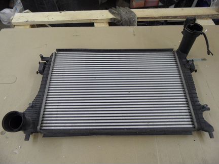 Радиатор интеркулер octavia A5 1.9 1k0145803al