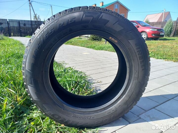 Зимние шины Pirelli Ice Zero 185/65 R15 92T