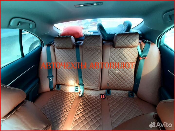 Чехлы Автопилот Toyota Camry v70 из экокожи Ромб