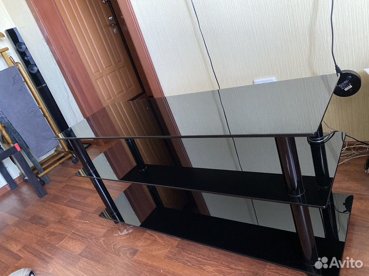 Тумба под телевизор