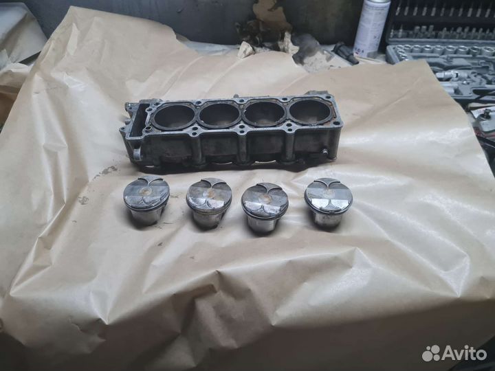 Kawasaki zx9r блок с поршнями