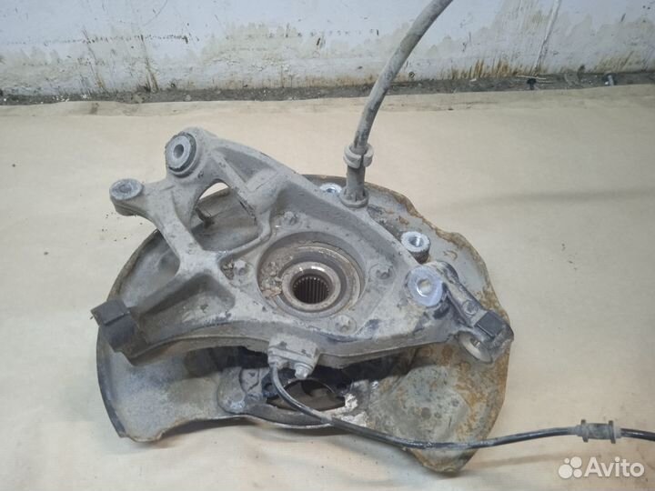 Кулак задний Мерседес Е 211