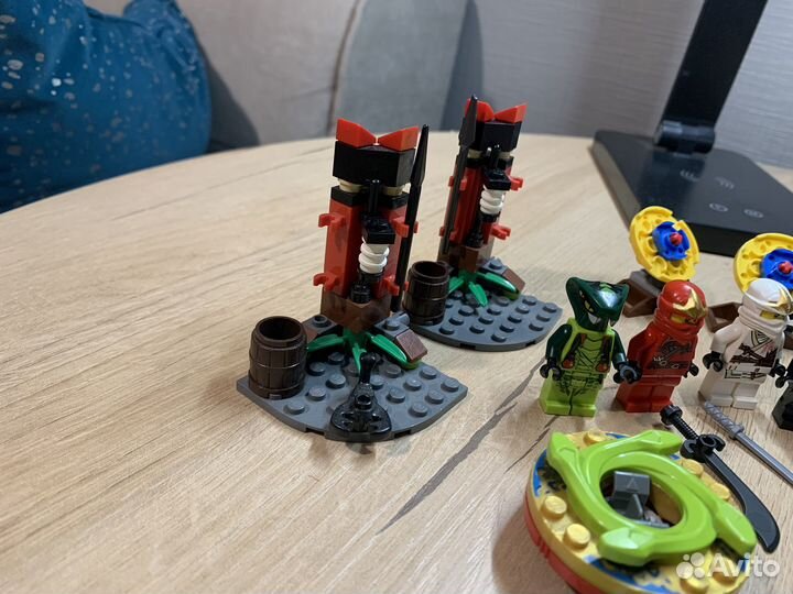 Lego Ninjago 9440 2258 2516