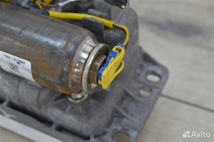 Подушка безопасности в торпедо volkswagen Passat