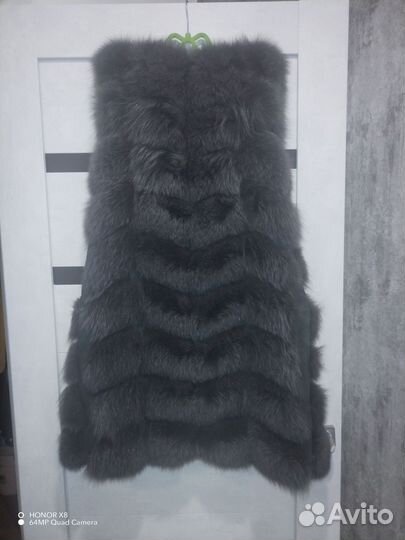 Меховой жилет чернобурки 46-48