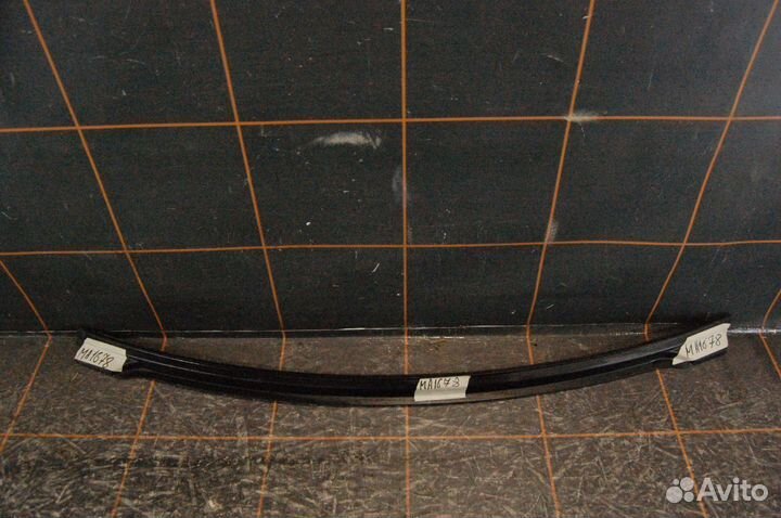 Молдинг стекла заднего нижний - Hyundai Equus