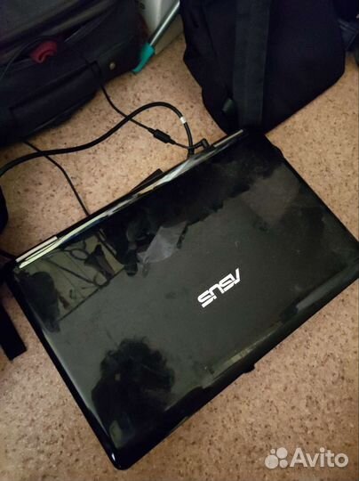 Ноутбук asus