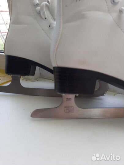 Коньки роликовые размер 32-34(20-21,5)