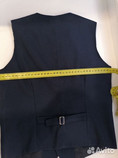 Продам жилет для мальчика 128-134
