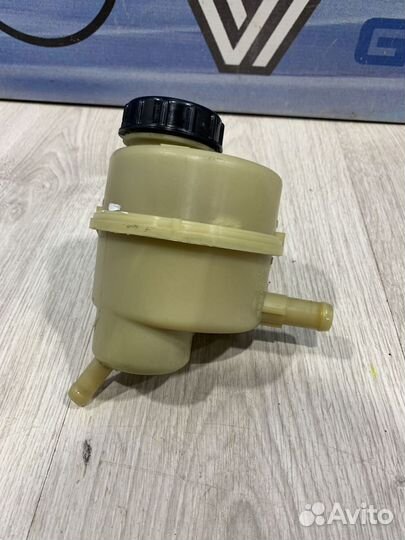 Бачок гидроусилителя гур Renault duster