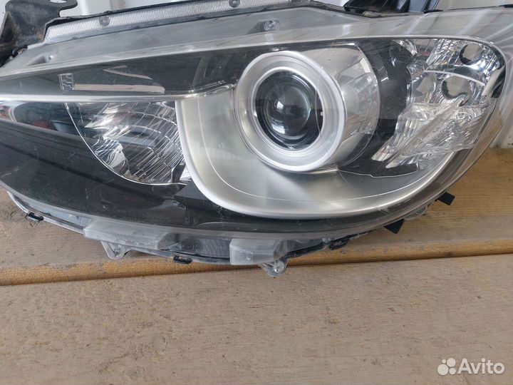 Фара левая Mazda CX 5 2012-2015 галоген
