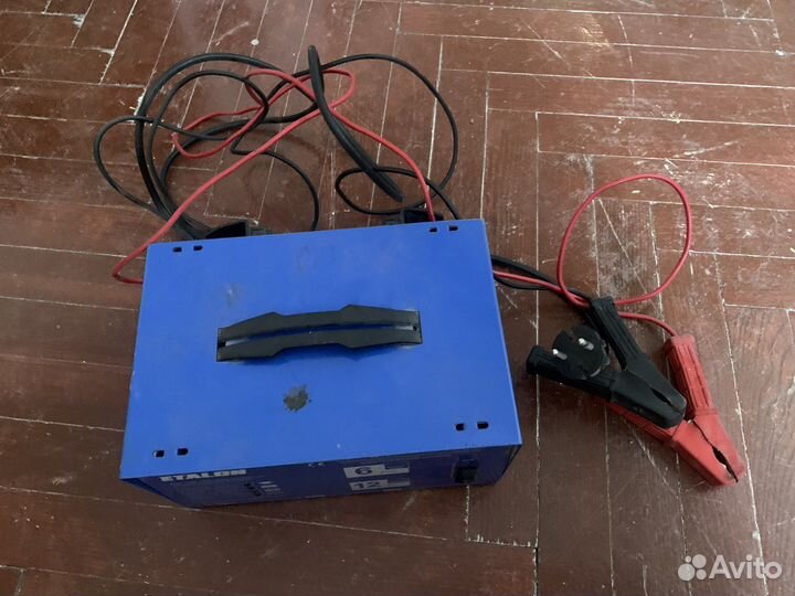 Зарядное устройство