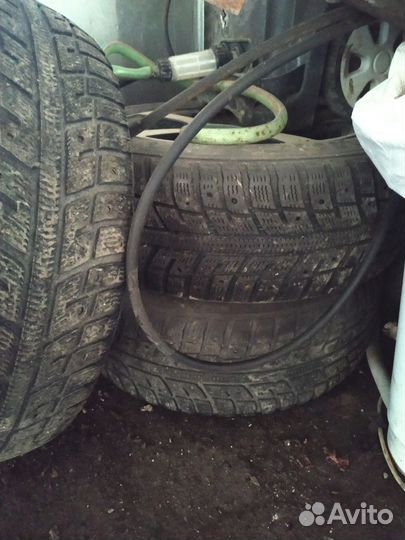 Шины диски колëс 195 60 Р15