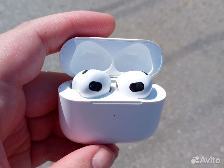 Беспроводные наушники apple airpods