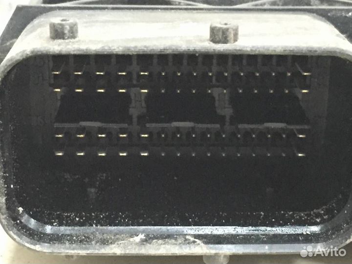 Блок управления двигателем Volkswagen Tiguan 5N2 2