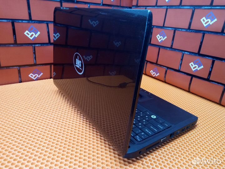 Ноутбук 15.6
