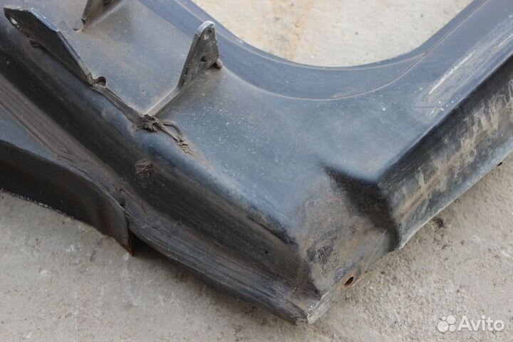 Передние стойки кузова Chevrolet Tahoe GMT400