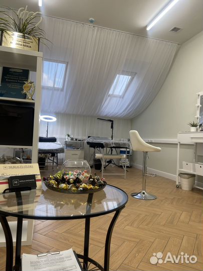Сдам в аренду рабочее место бровиста/визажиста