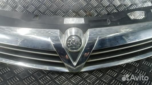 Решетка радиатора opel astra H (1GM54QF01)