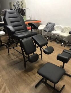 Педикюрно-косметологическое кресло новое