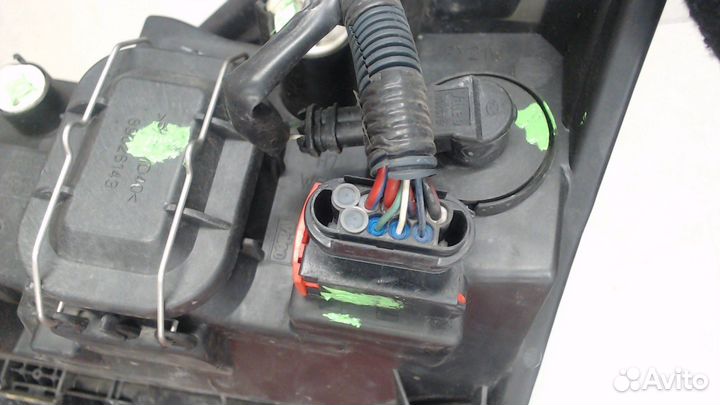 Фара (передняя) Toyota Corolla E12, 2004