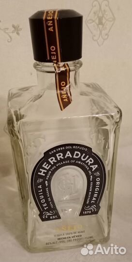 Бутылки в коллекцию