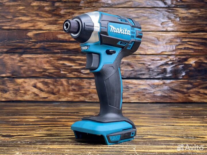 Импульсный винтоверт Makita DTD152Z