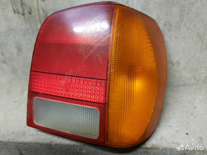Фонарь задний правый Volkswagen Polo 3