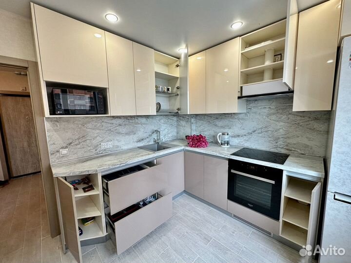 Прямая кухня на заказ. Фабрика в Новосибирске