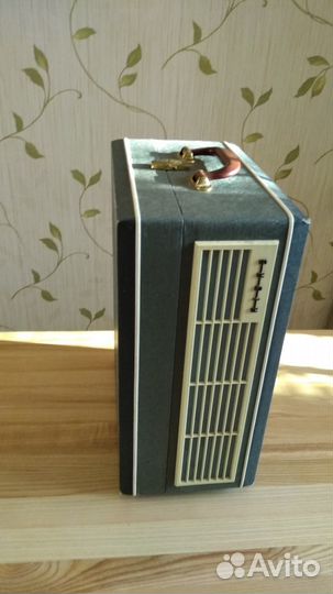 Катушечный винтажный магнитофон aidas