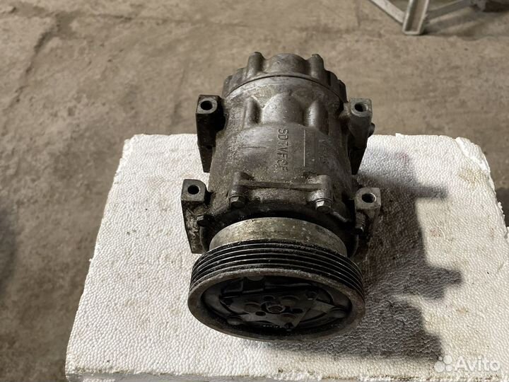 Компрессор кондиционера-LADA-largus-926000097r