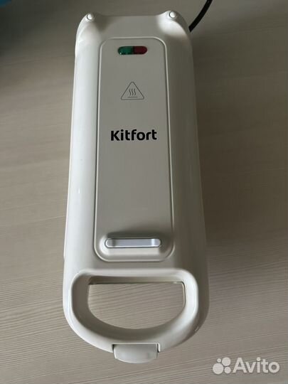 Вафельница kitfort 1690