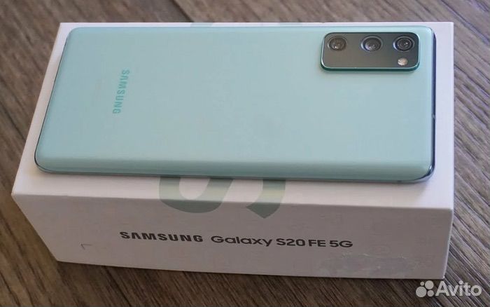 Samsung Galaxy S20 FE, 8/256 ГБ