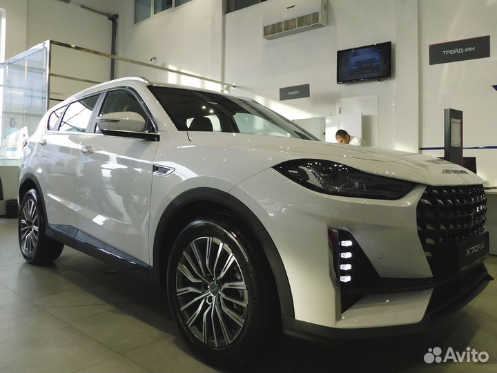 Jetour X70 Plus 1.6 AMT, 2023