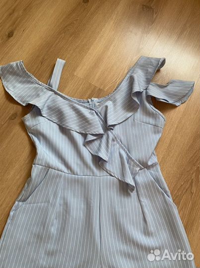 Комбинезон с шортиками женский