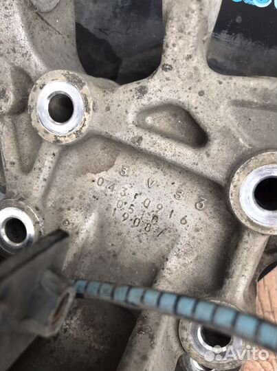 Кулак задний левый Honda Accord 7