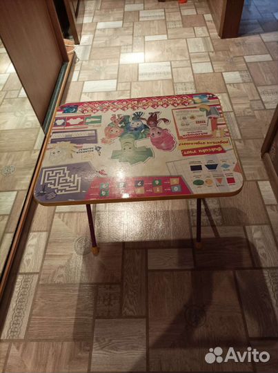 Столик для детского творчества