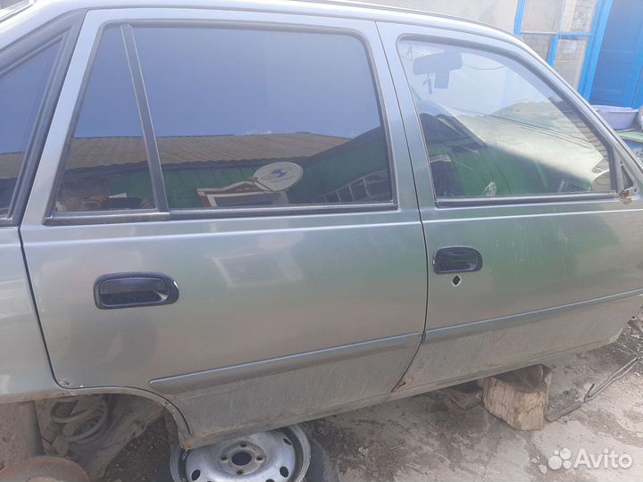 Daewoo nexia двери