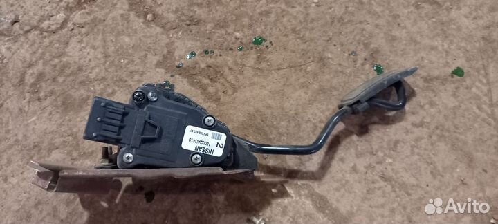 Педаль газа Nissan Almera N16